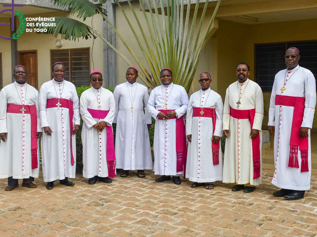 You are currently viewing Attaques terroristes : les évêques catholiques réagissent