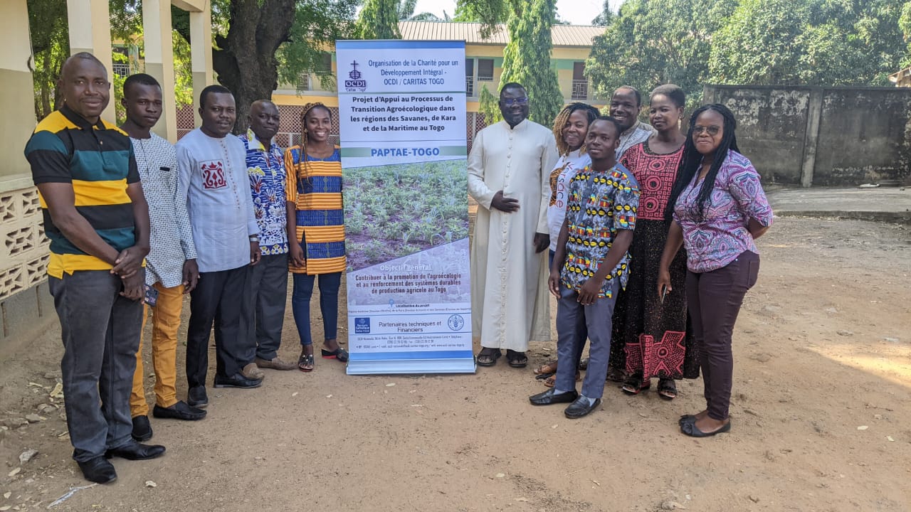 Lire la suite à propos de l’article AGRO-ECOLOGIE : La contribution de l’OCDI/Caritas Togo pour la promotion des actions de restauration des sols et de conservation des écosystèmes naturels